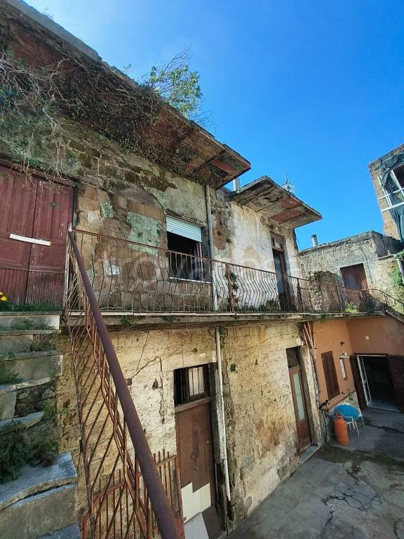 casa indipendente in vendita a Tufino