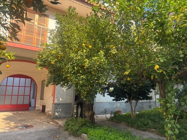 casa indipendente in vendita a Tufino