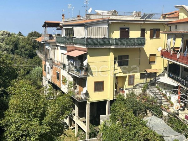 appartamento in vendita a Vico Equense in zona Moiano