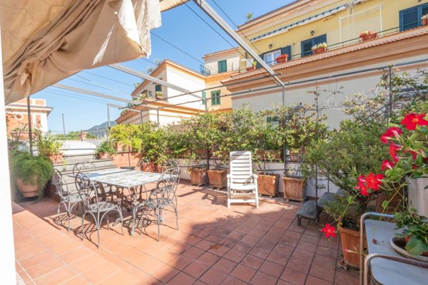 casa indipendente in vendita a Vico Equense in zona Seiano