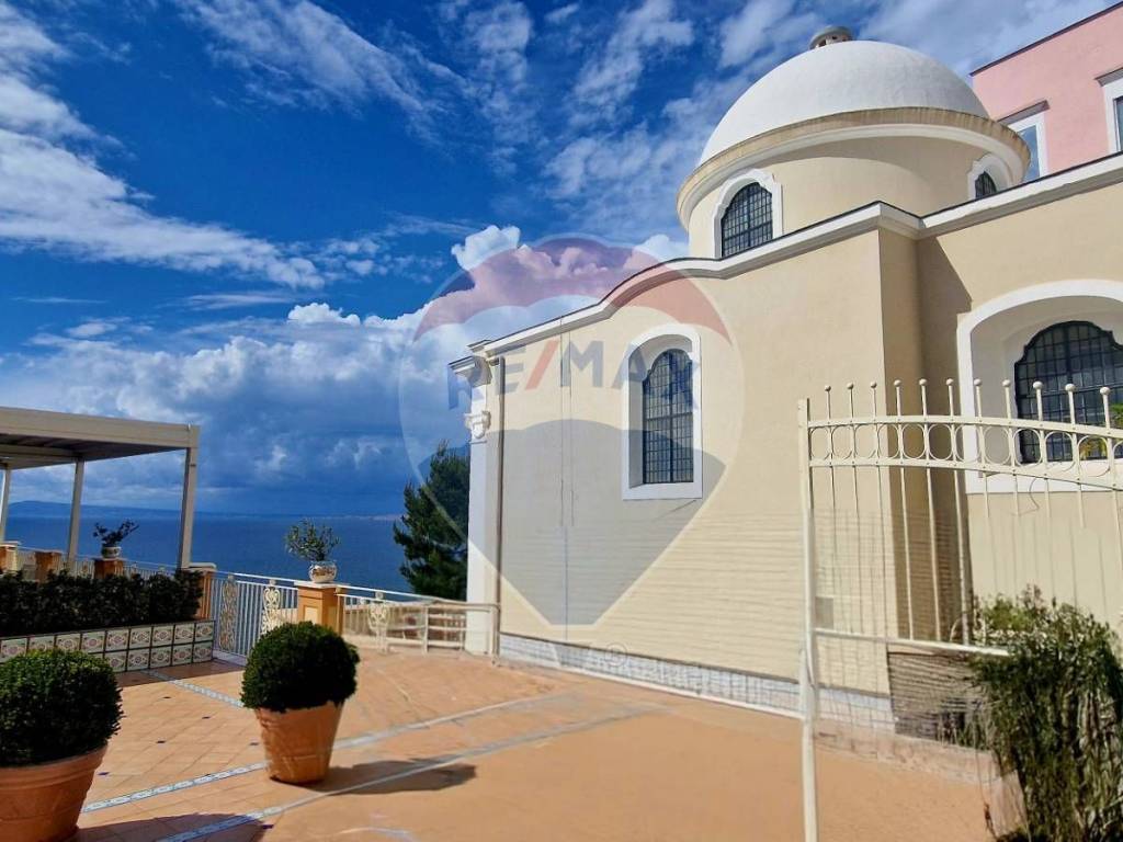 appartamento in vendita a Vico Equense in zona Massaquano