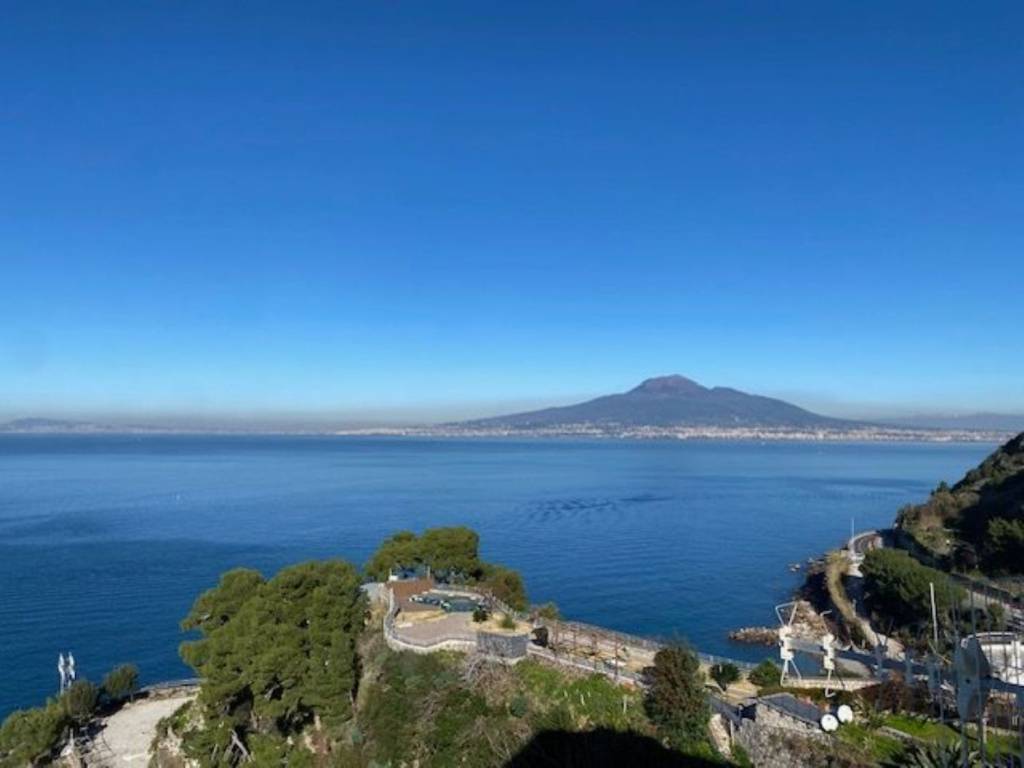 appartamento in vendita a Vico Equense