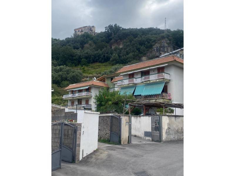 appartamento in vendita a Vico Equense