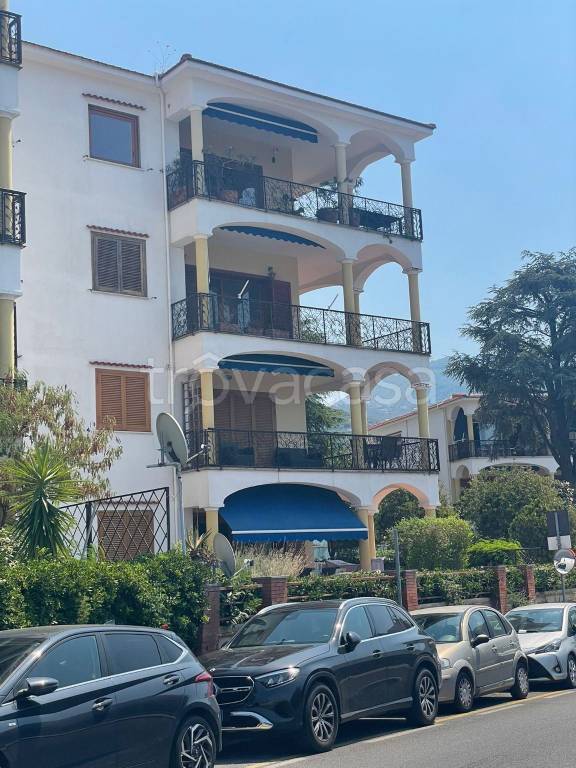 appartamento in vendita a Vico Equense