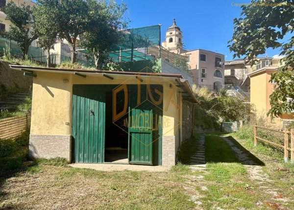 locale commerciale in vendita a Vico Equense in zona Seiano