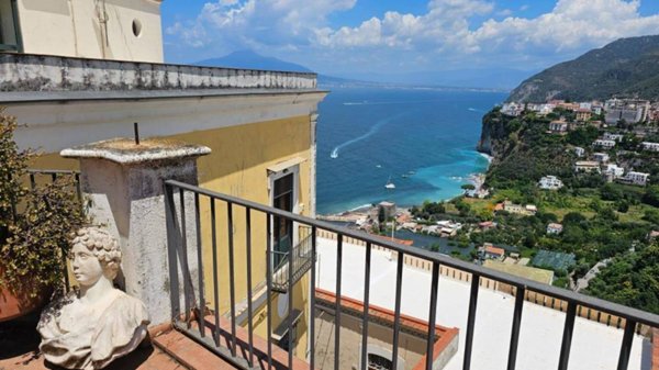 casa indipendente in vendita a Vico Equense in zona Seiano