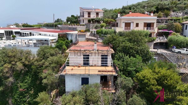 casa indipendente in vendita a Vico Equense in zona Seiano