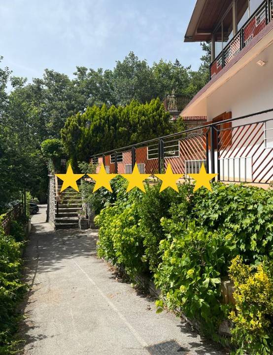 casa indipendente in vendita a Vico Equense