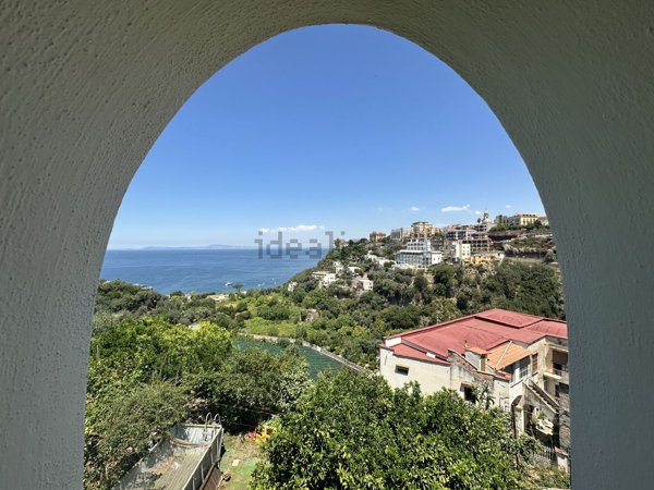 appartamento in vendita a Vico Equense in zona Seiano