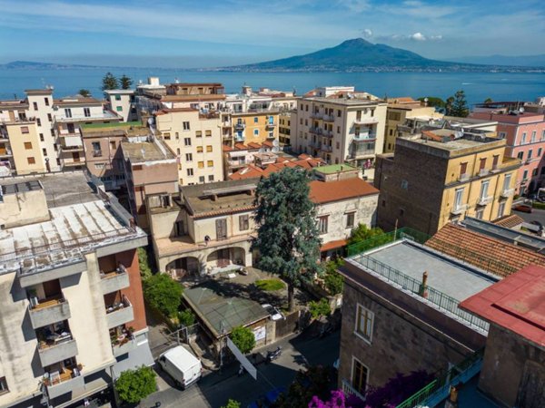 casa indipendente in vendita a Vico Equense