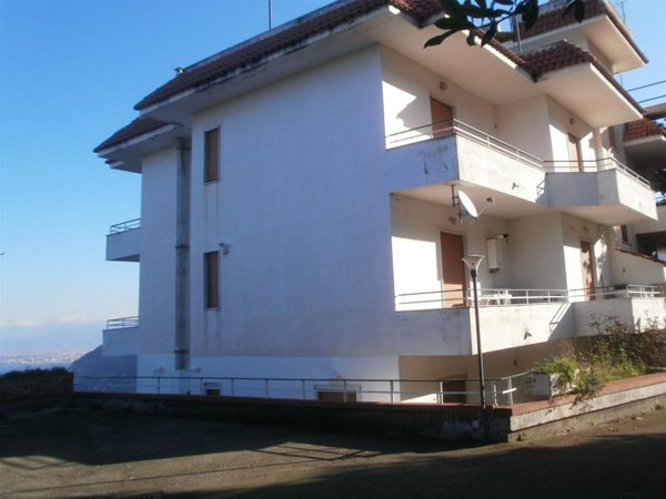 appartamento in vendita a Vico Equense in zona Montechiaro