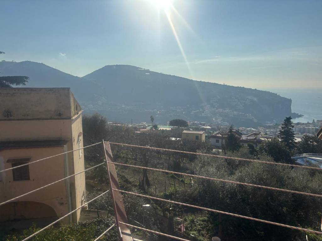 appartamento in vendita a Vico Equense in zona Bonea