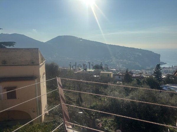 appartamento in vendita a Vico Equense in zona Bonea