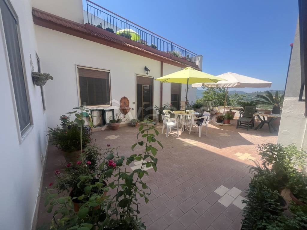 appartamento in vendita a Vico Equense in zona Massaquano