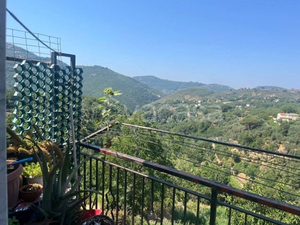 appartamento in vendita a Vico Equense in zona Massaquano