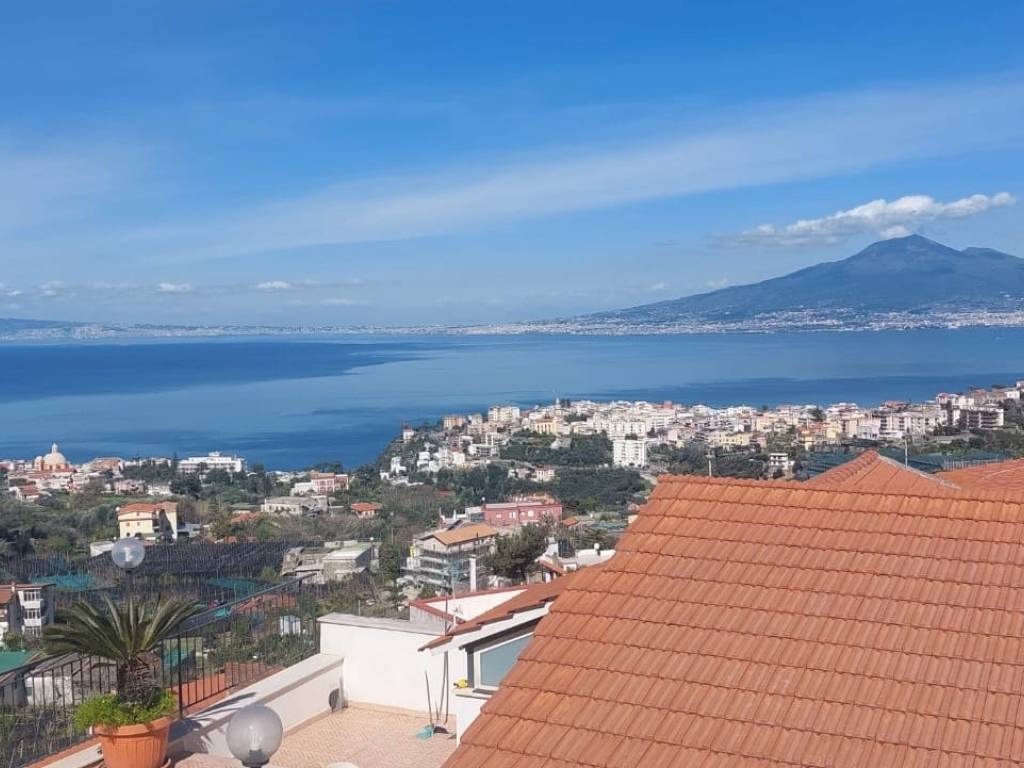 appartamento in vendita a Vico Equense in zona Fornacelle