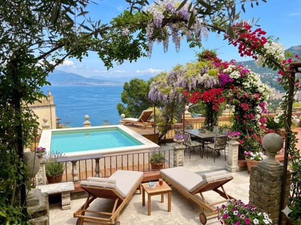 casa indipendente in vendita a Vico Equense in zona Seiano