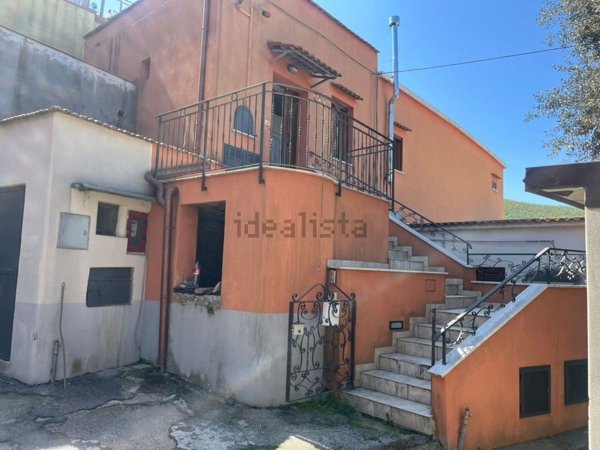appartamento in vendita a Vico Equense in zona Moiano