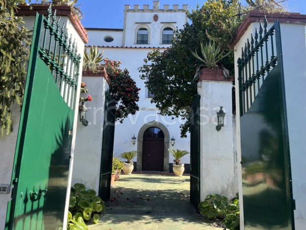 casa indipendente in vendita a Vico Equense in zona Montechiaro