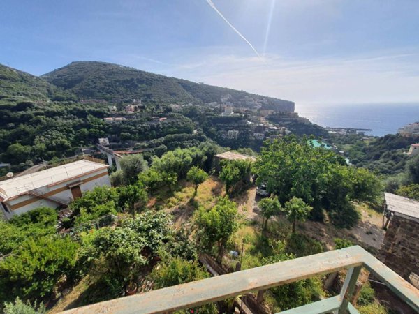 appartamento in vendita a Vico Equense in zona Bonea