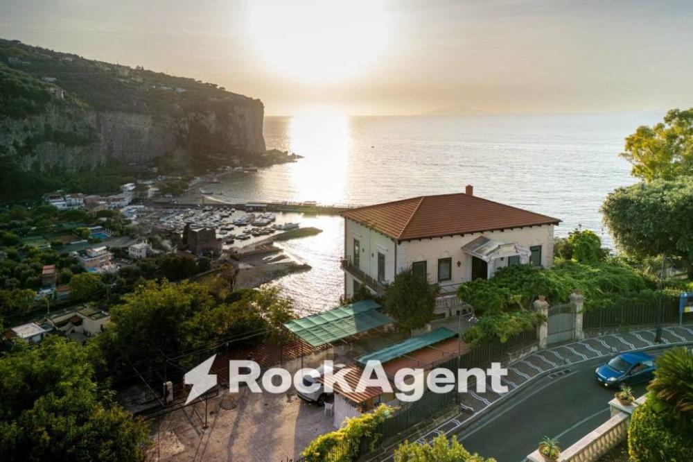 appartamento in vendita a Vico Equense in zona Seiano