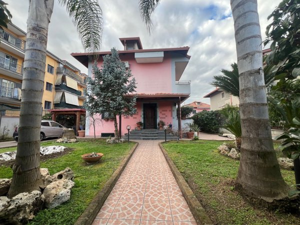 casa indipendente in vendita a Villaricca