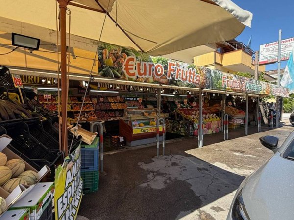 negozio in vendita a Villaricca