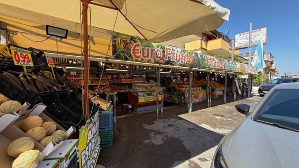 negozio in vendita a Villaricca