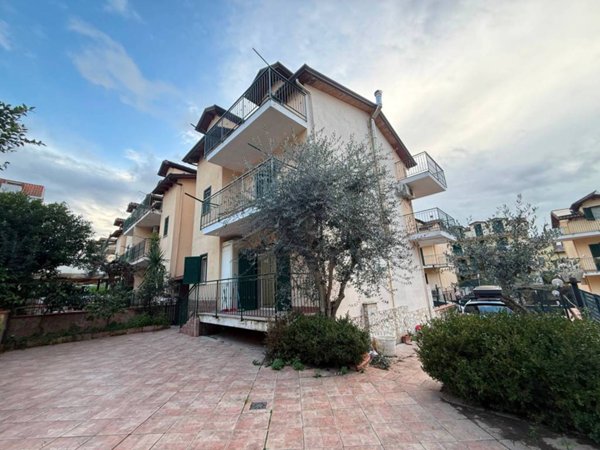 casa indipendente in vendita a Villaricca