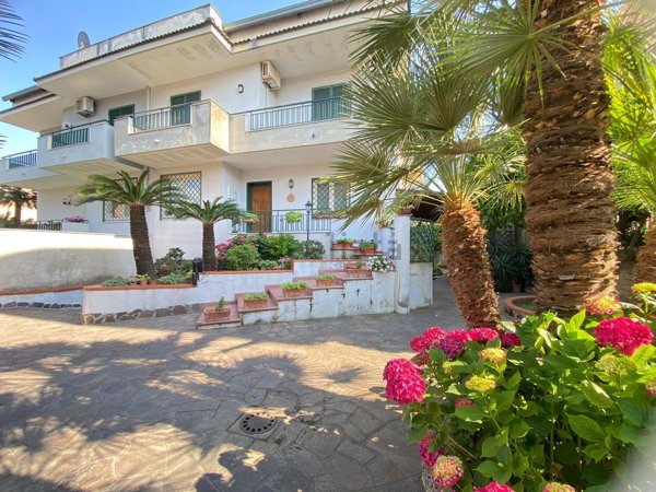 casa indipendente in vendita a Villaricca