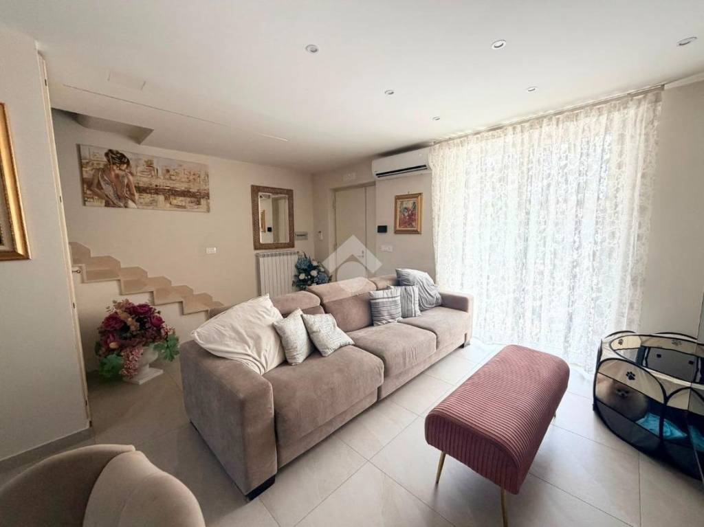 casa indipendente in vendita a Villaricca