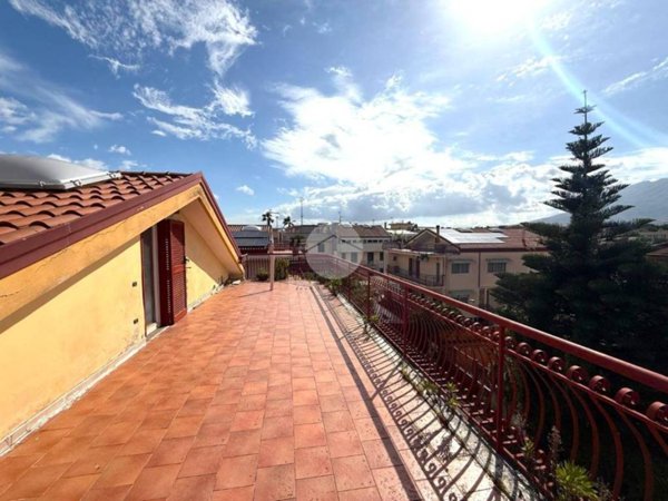 casa indipendente in vendita a Volla