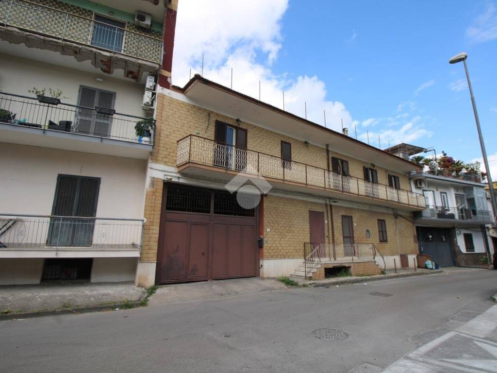 intera palazzina in vendita a Volla