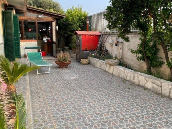 casa indipendente in vendita a Volla