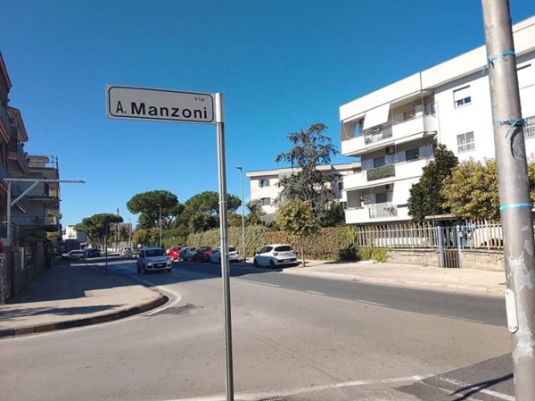 negozio in vendita a Volla