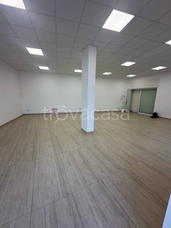 negozio in vendita a Volla