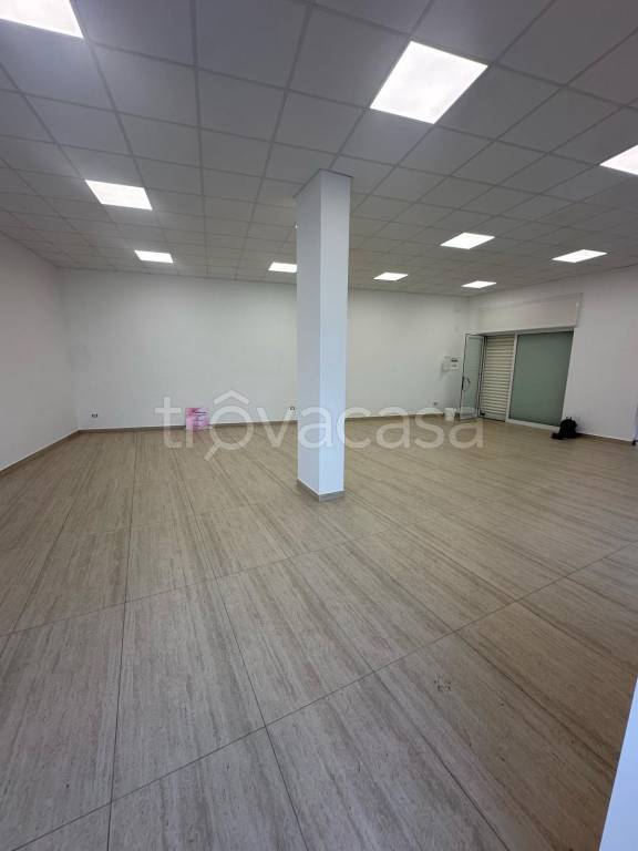 negozio in vendita a Volla