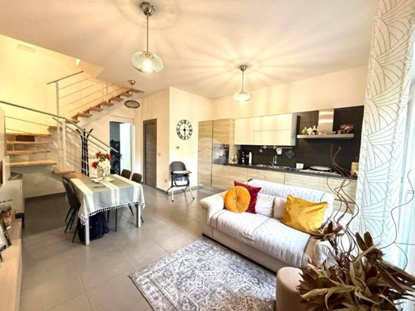 casa indipendente in vendita a Volla