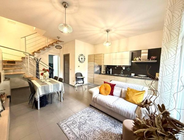 casa indipendente in vendita a Volla