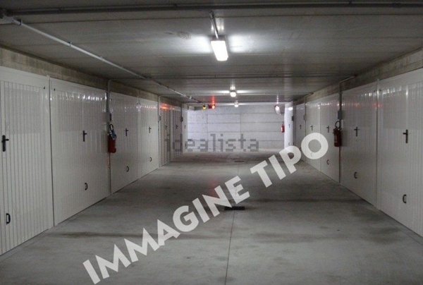 negozio in vendita a Volla