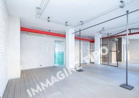 locale commerciale in vendita a Volla