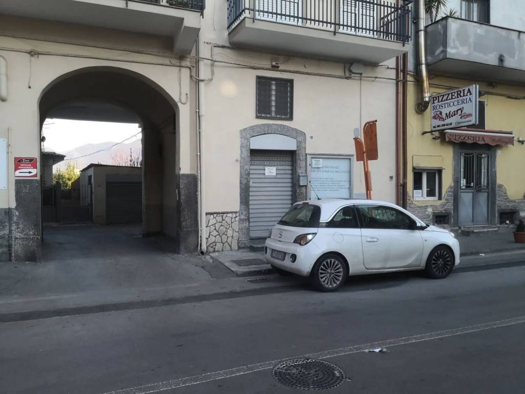 negozio in vendita a Santa Maria la Carità