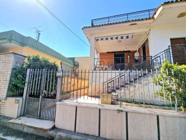 casa indipendente in vendita a Trecase