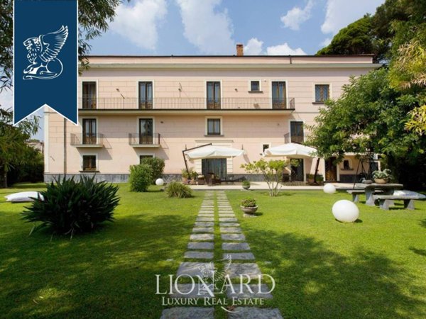 casa indipendente in vendita a Trecase