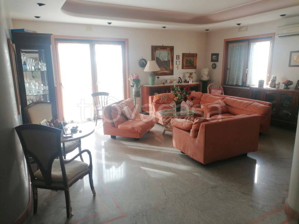 casa indipendente in vendita a Trecase