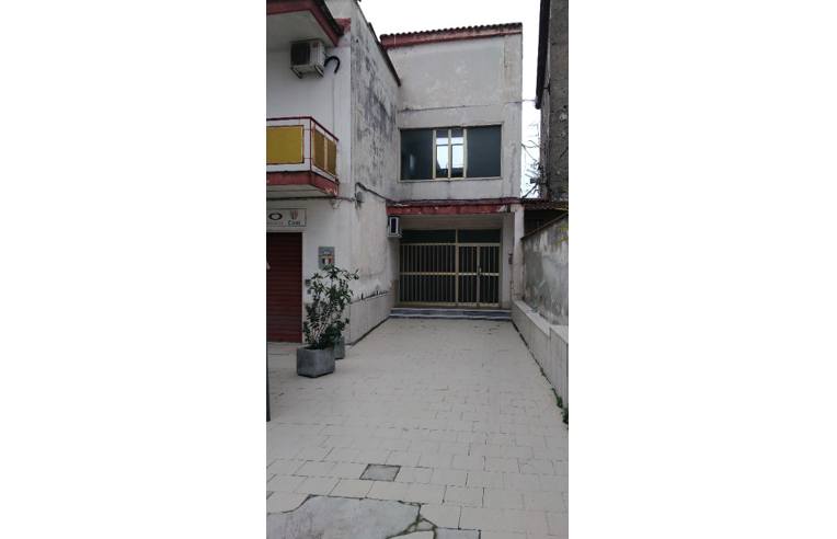 intera palazzina in vendita a Trecase