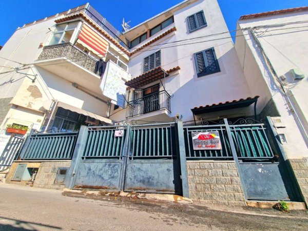 casa indipendente in vendita a Trecase