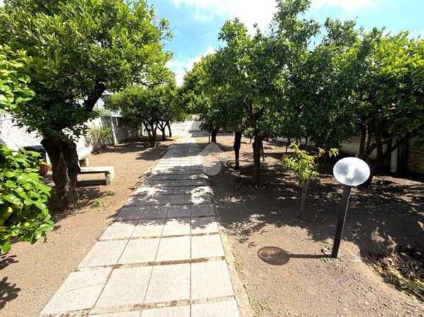 casa indipendente in vendita a Trecase