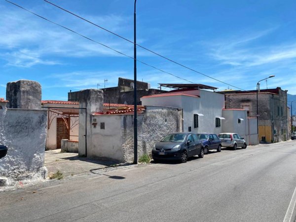 casa indipendente in vendita a Trecase