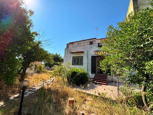 casa indipendente in vendita a Trecase